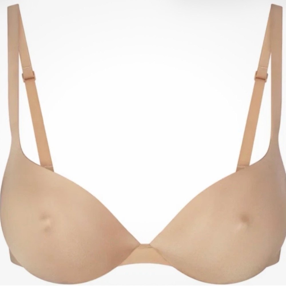 SKIMS Nude Seamless Bra